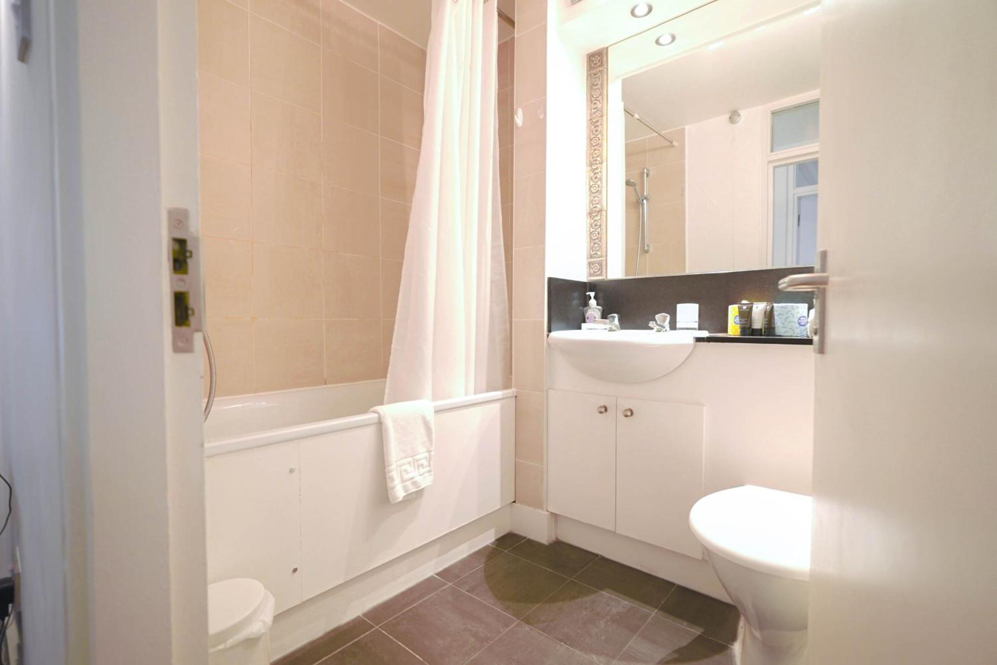 Camden Serviced By Globe Apartament