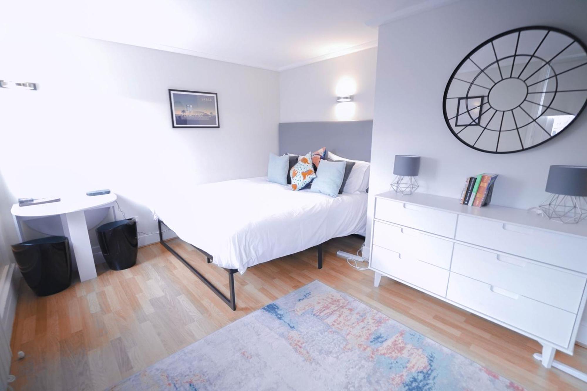 Camden Serviced By Globe Apartament *